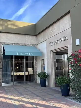 Plaza storefront window film